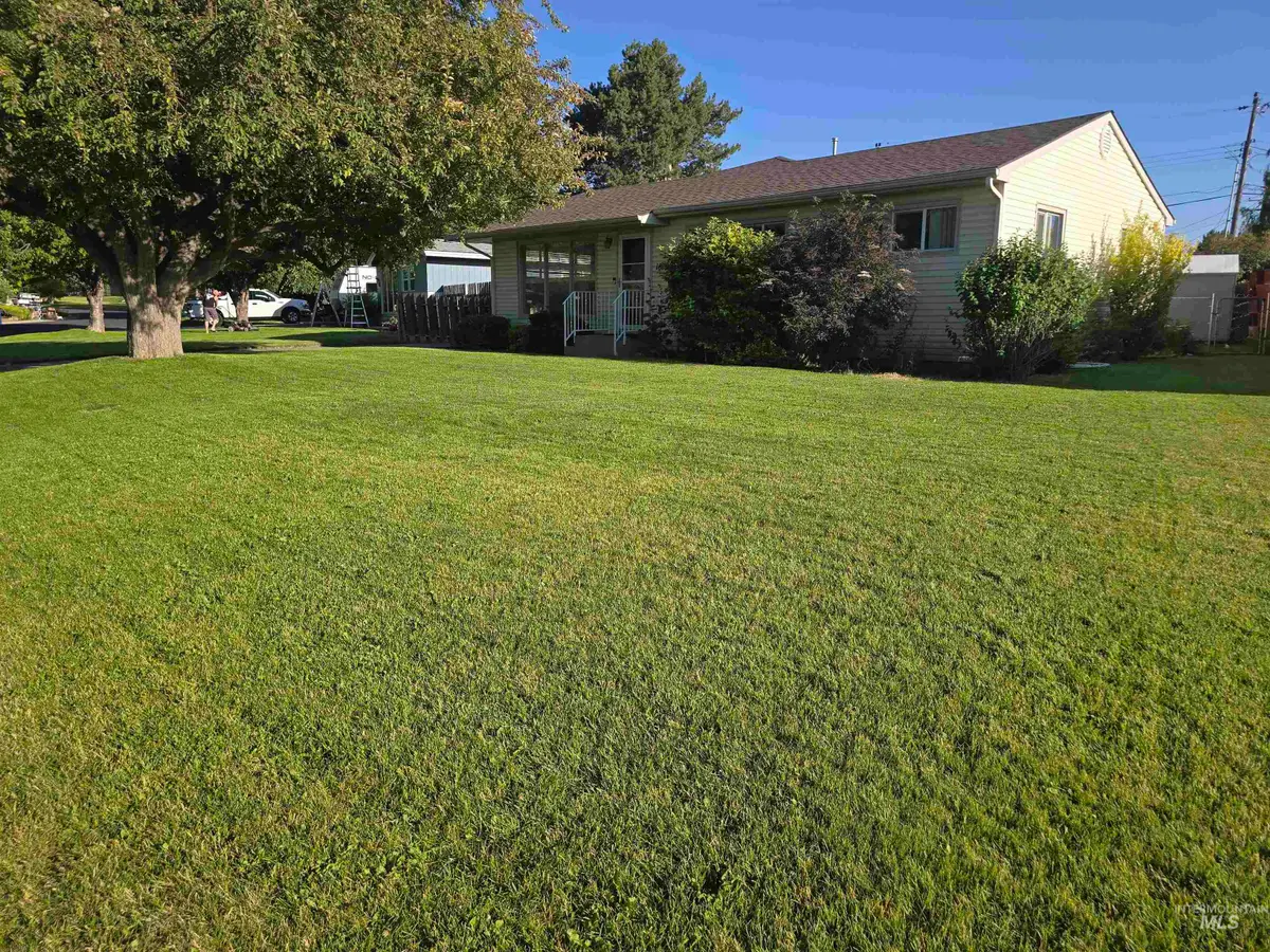 1818 Granada, Twin Falls, ID 83301 - Image #1