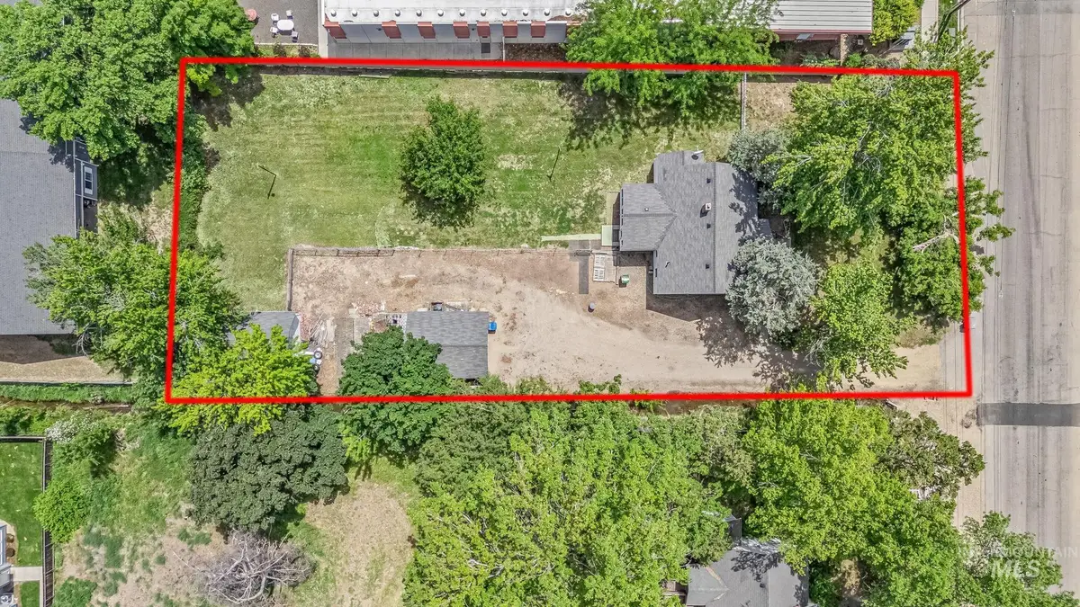 404 N Allumbaugh St, Boise, ID 83704 - Image #1