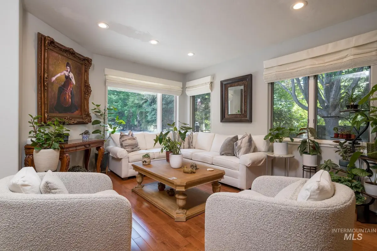 1621 N 2nd Ave, Hailey, ID 83333 - Image #1