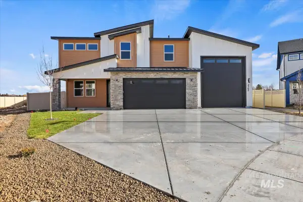 2702 W Gidran, Meridian, ID 83642