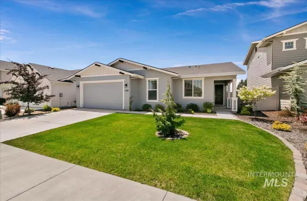 1739 N Burnam, Star, ID 83669