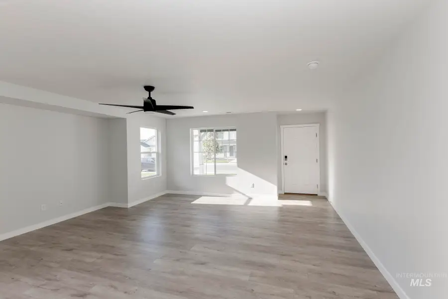 634 W Striped Owl St, Kuna, ID 83634 - #3