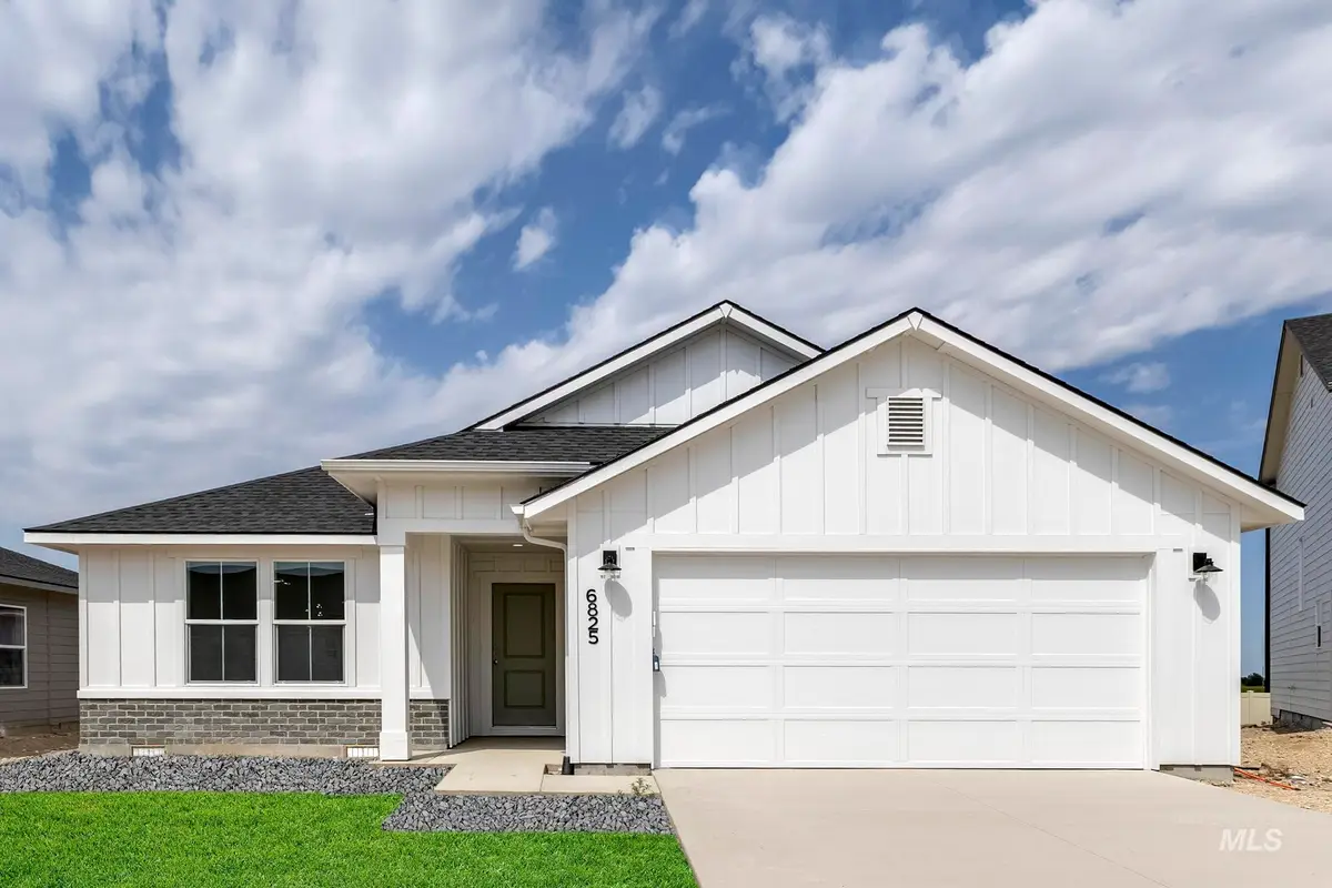 6825 S Old Farm Ave, Meridian, ID 83642 - #1