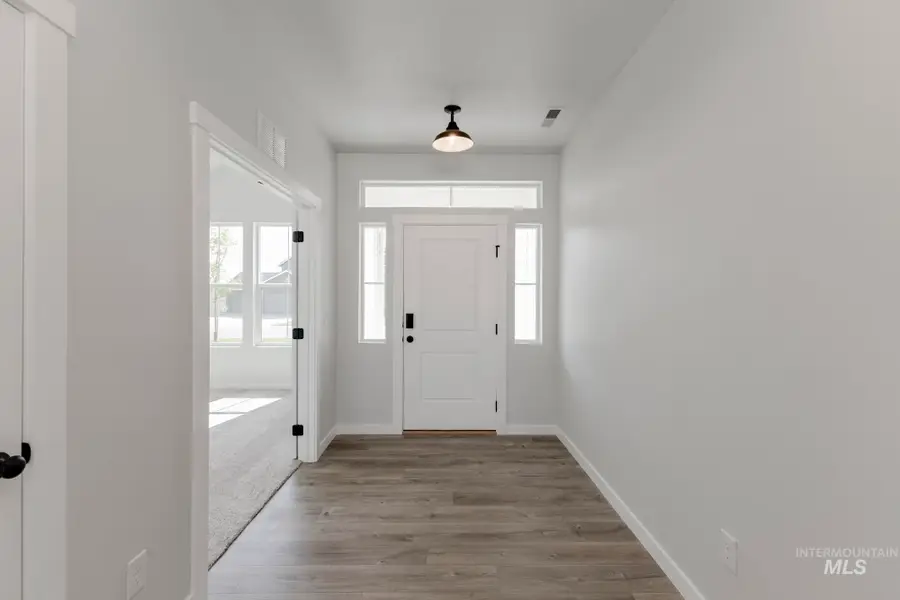 5305 S Danforth Ave, Nampa, ID 83686 - Image #3