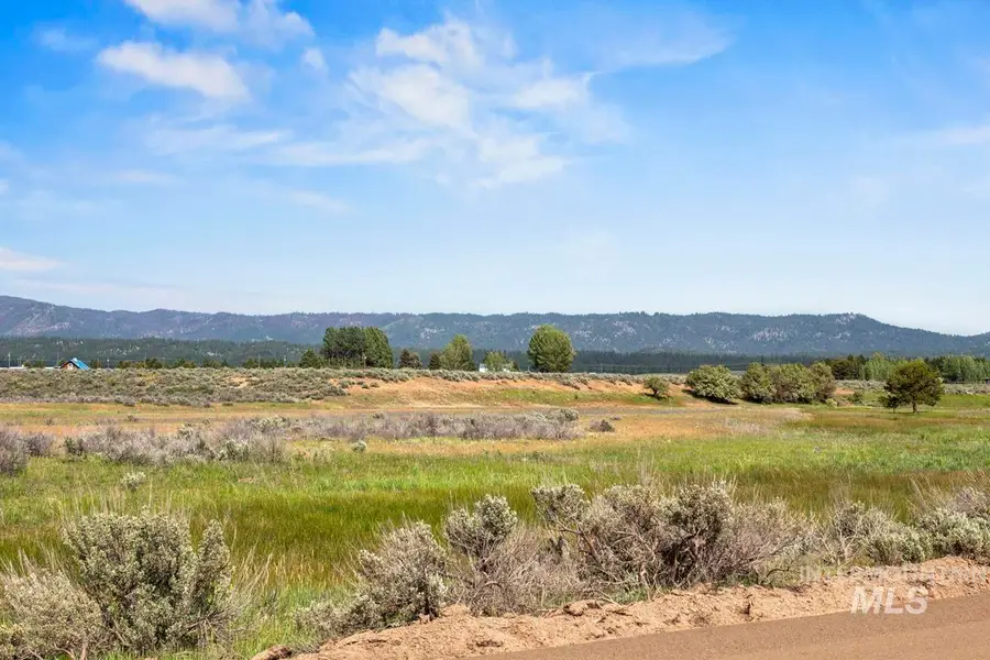 L6 B2 River Bank Drive, Cascade, ID 83611 - Image #3