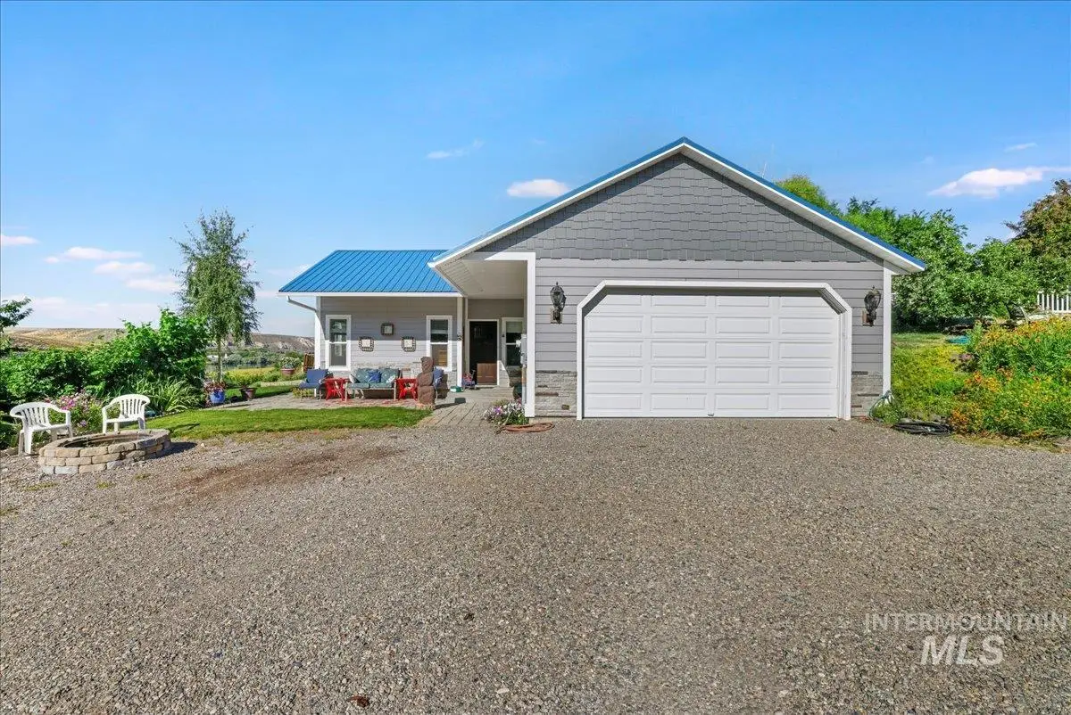 545 S Custer, Glenns Ferry, ID 83623 - Image #1