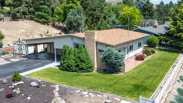 3850 W Hill Rd, Boise, ID 83703