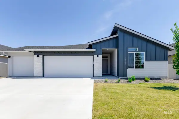 2384 N Carly Ave, Star, ID 83669