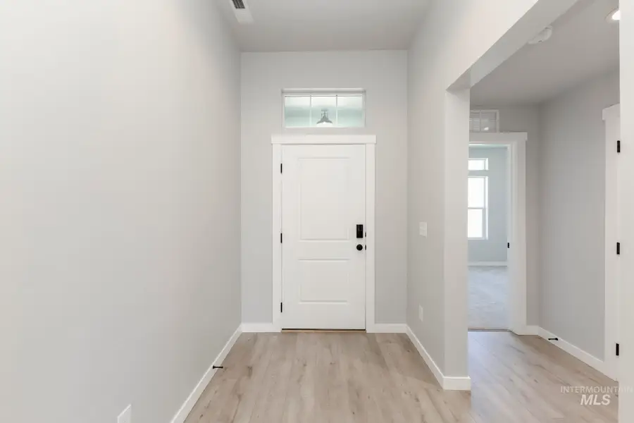 1015 E Perjue Basin Dr, Nampa, ID 83686 - Image #3