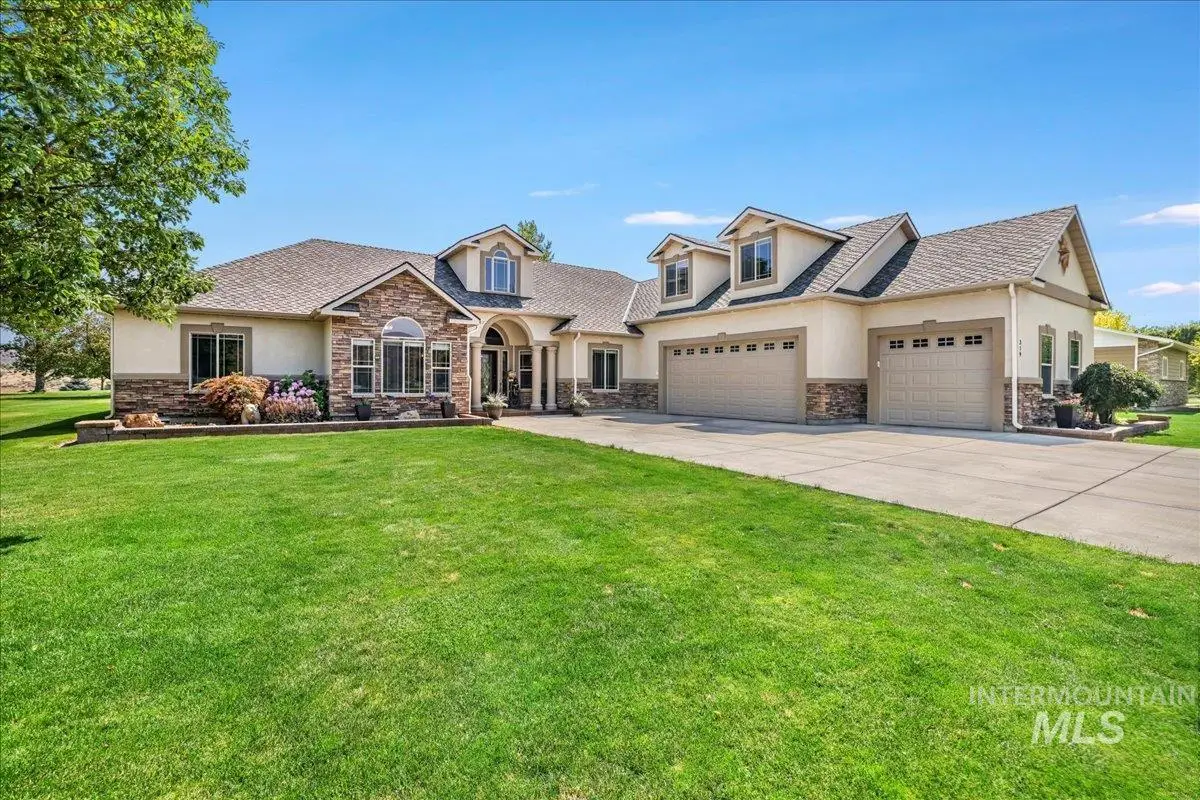 319 Clear Lake Ln, Buhl, ID 83316 - Image #1