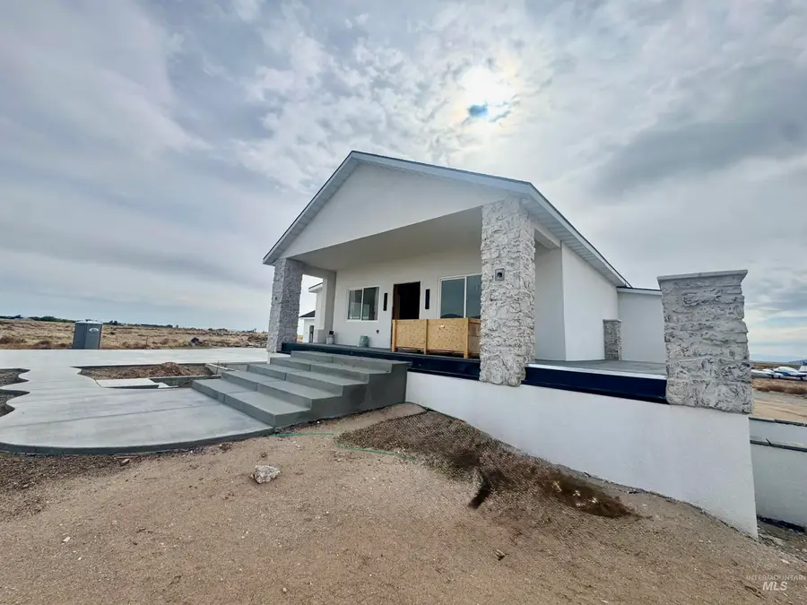 1951 E Bonanza Ct, Mountain Home, ID 83647 - Image #3