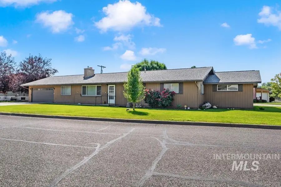 124 Sears Dr, Ontario, OR 97914 - Image #2