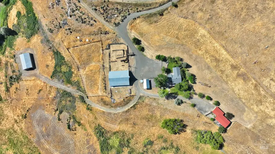 27035 Snake River Rd, Huntington, OR 97907 - Image #2