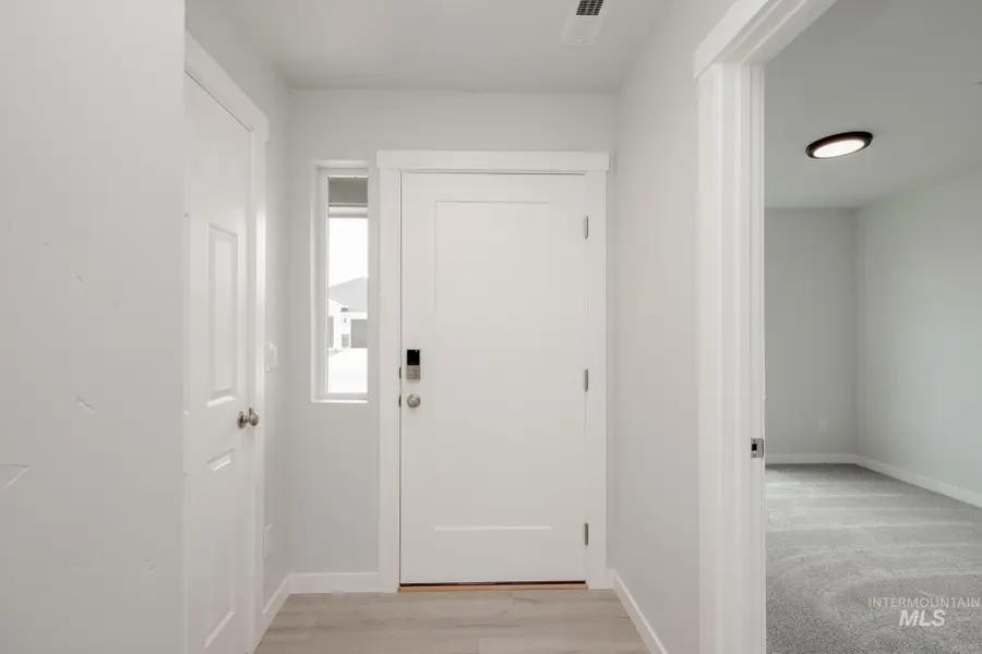 11068 Noble Dr, Caldwell, ID 83605 - Image #2