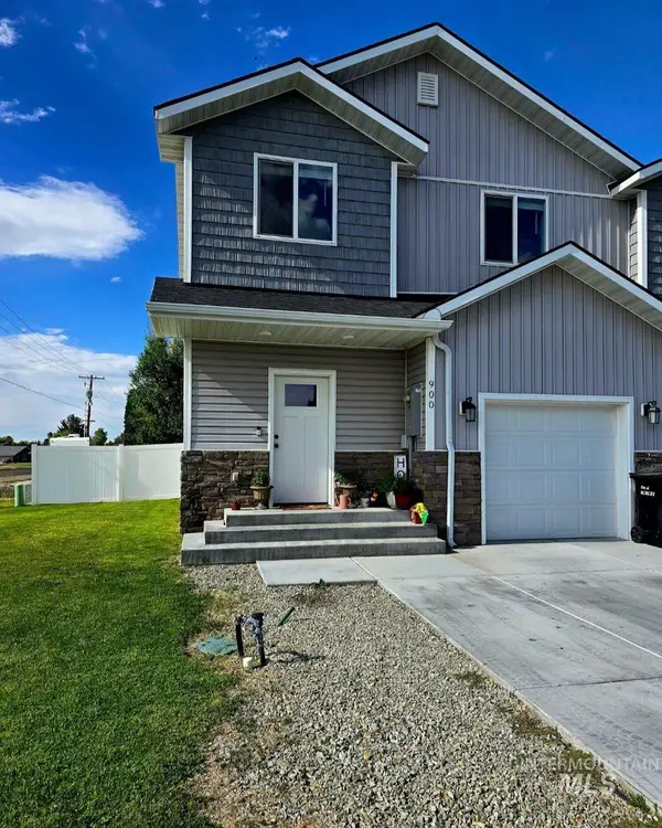 900 E 20th, Burley, ID 83318