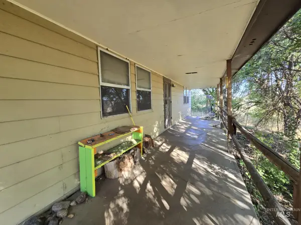 2230 Kilborn Ln, Mesa, ID 83612