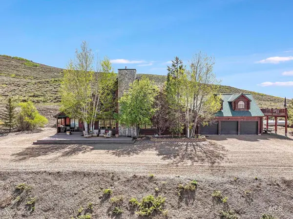 203 N Brush Road, Fairfield, ID 83327