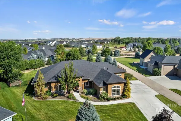 1535 N Luge, Eagle, ID 83616