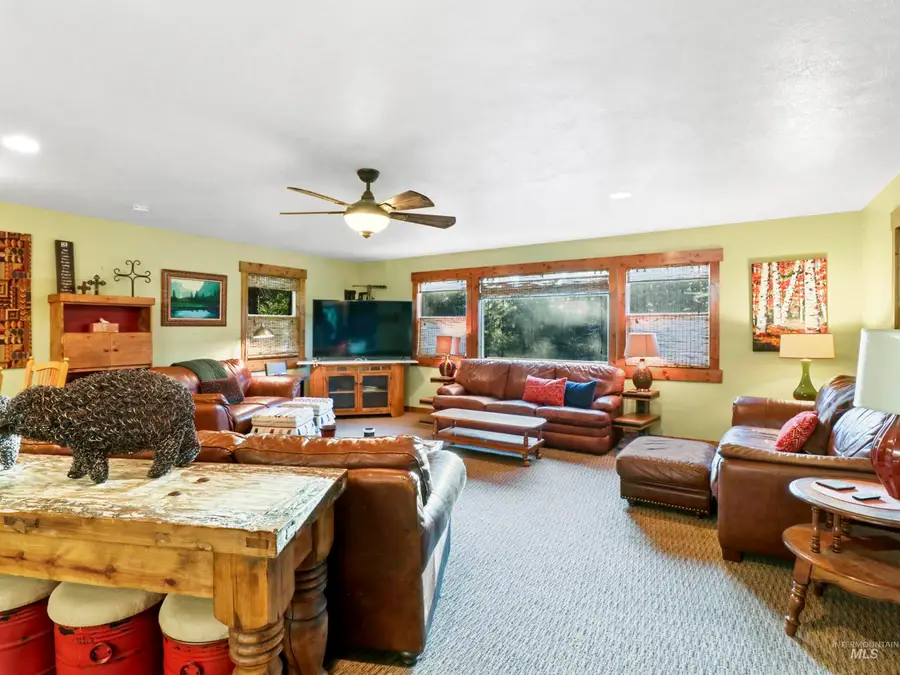 605 West Mountain Road, Cascade, ID 83611 - Image #2