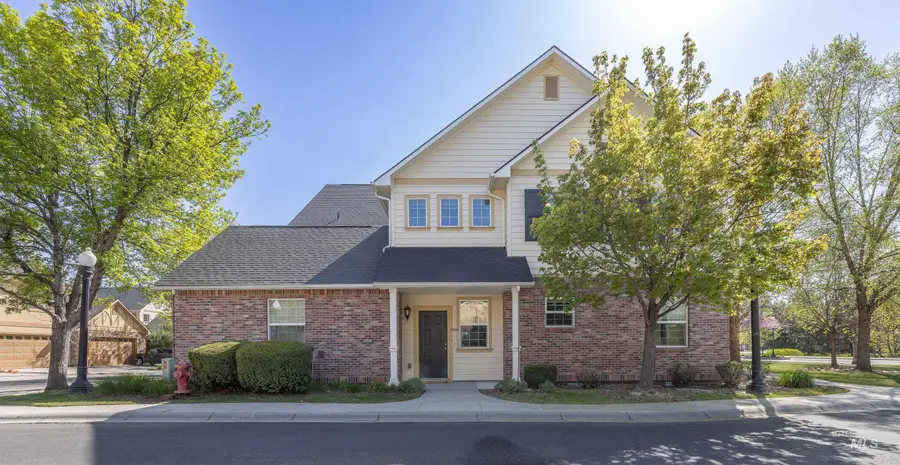 1148 E Winding Creek Dr, Eagle, ID 83616 - Image #2