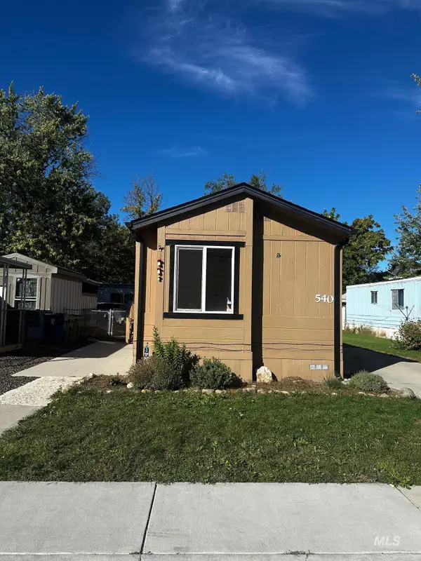 540 Meadowland Circle, Boise, ID 83713