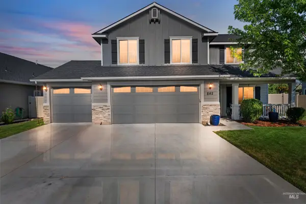 842 N Center Way, Star, ID 83669