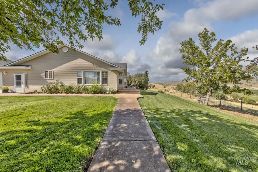 1715 Striker Lane, Weiser, ID 83672 - Image #2
