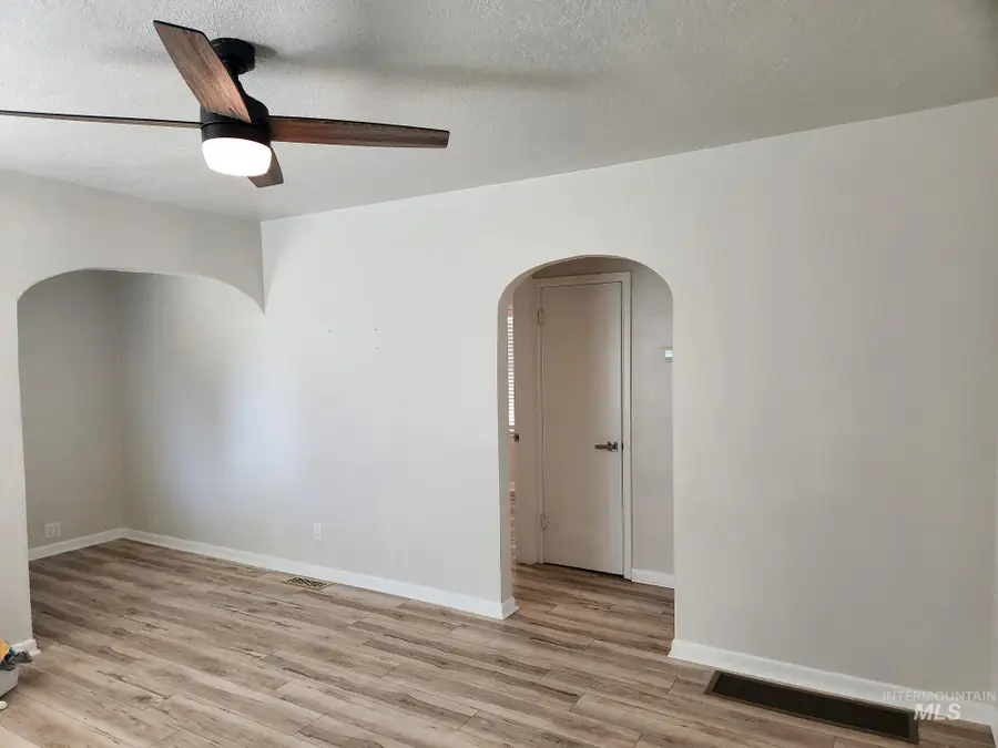 330 Walnut Street, Twin Falls, ID 83301 - Image #3