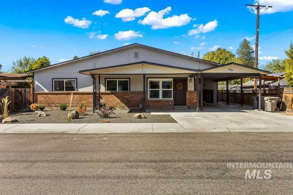 703 S Phillippi St, Boise, ID 83705 - Image #1