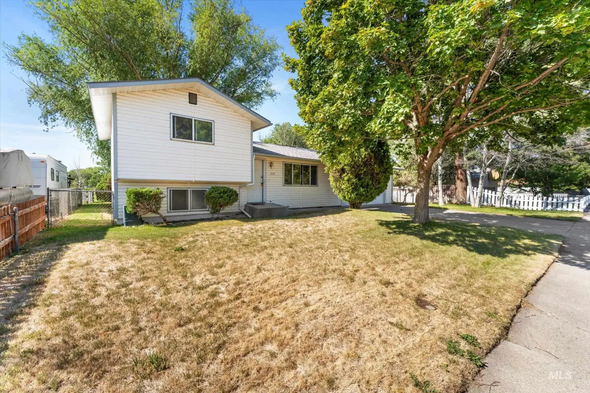 215 E 14th North, Mountain Home, ID 83647 - Image #1