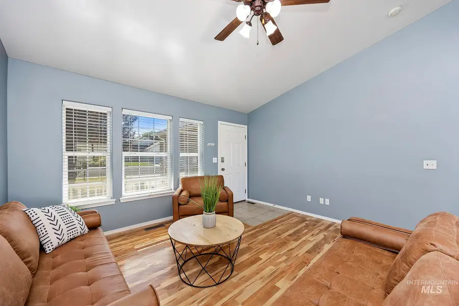 1016 Arrow Wood Ct, Twin Falls, ID 83301 - Image #3