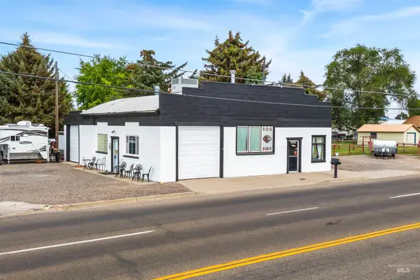 2039 Main St, Gooding, ID 83330