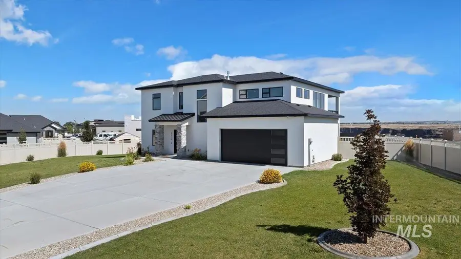 2230 Stricker Pl, Twin Falls, ID 83301 - Image #2