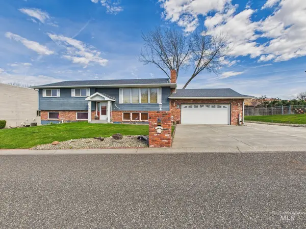 3585 Country Club Drive, Lewiston, ID 83501