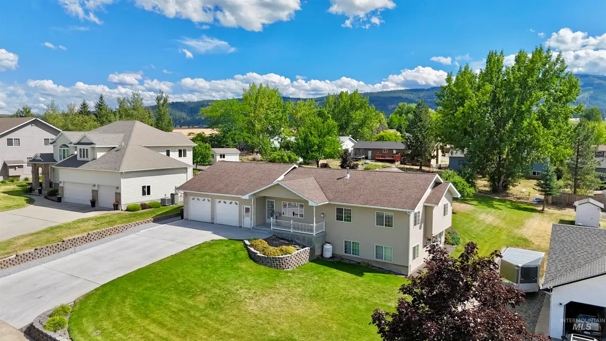 782 Elm Street, Grangeville, ID 83530 - #1