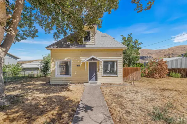 815 2nd Street, Asotin, WA 99402