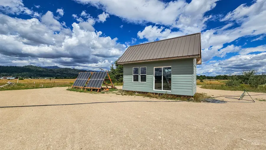 101 Sixty Ln, Cascade, ID 83611 - Image #2