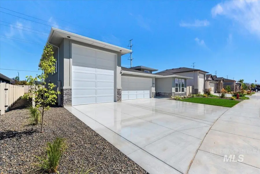 1122 W Tida, Meridian, ID 83646 - #3