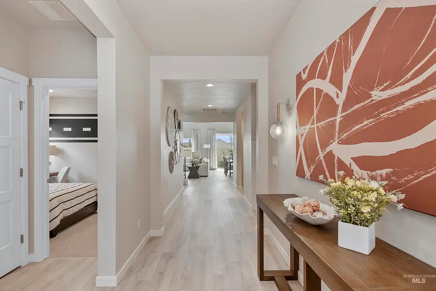 7831 E Meriwether Dr, Nampa, ID 83687 - Image #2