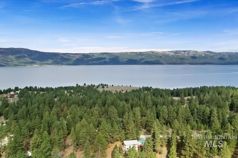1496 Pine Ridge Dr, Cascade, ID 83611 - Image #3