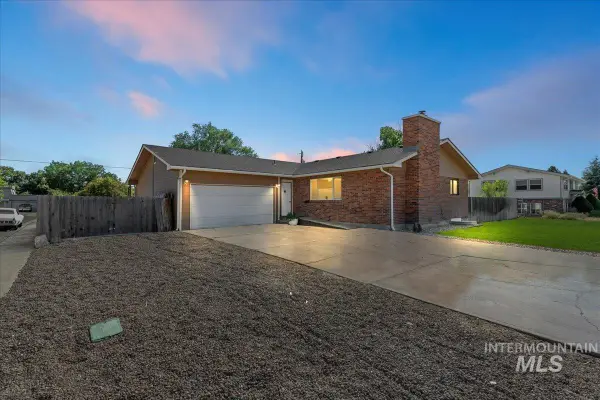 615 E 15th N, Mountain Home, ID 83647