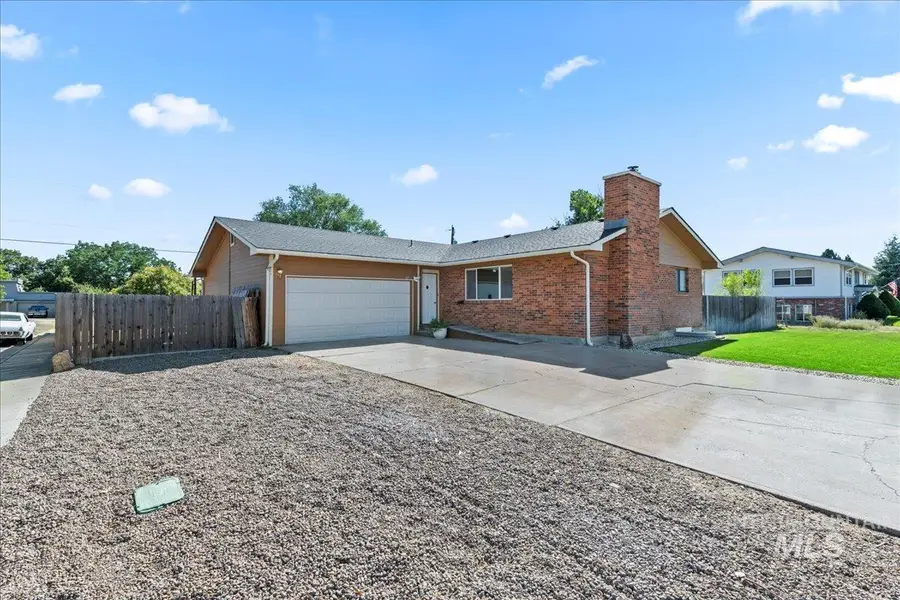 615 E 15th N, Mountain Home, ID 83647 - Image #3