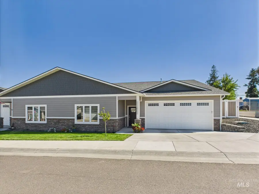 2102 Alder Ave #A, Lewiston, ID 83501 - Image #2