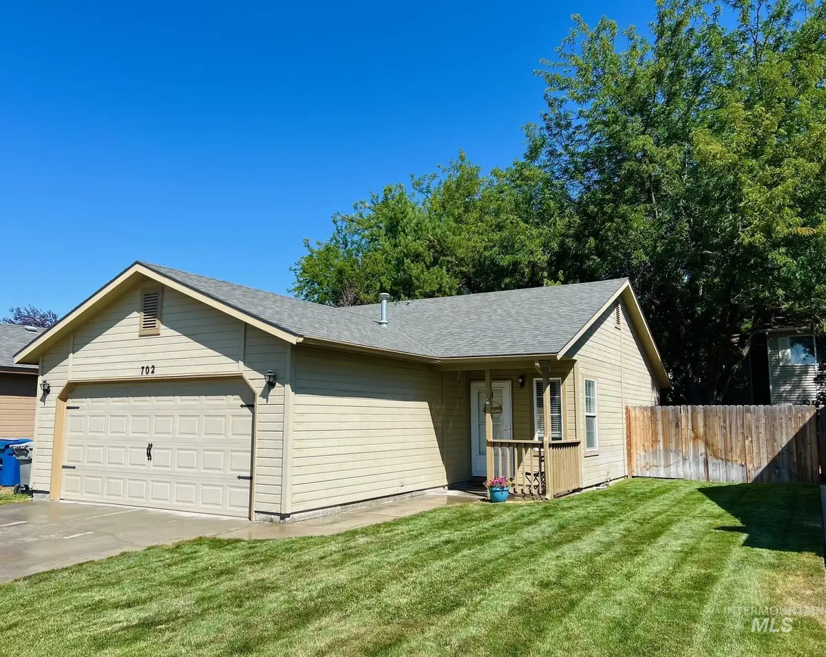 702 E Maryland Ave, Nampa, ID 83686 - Image #1