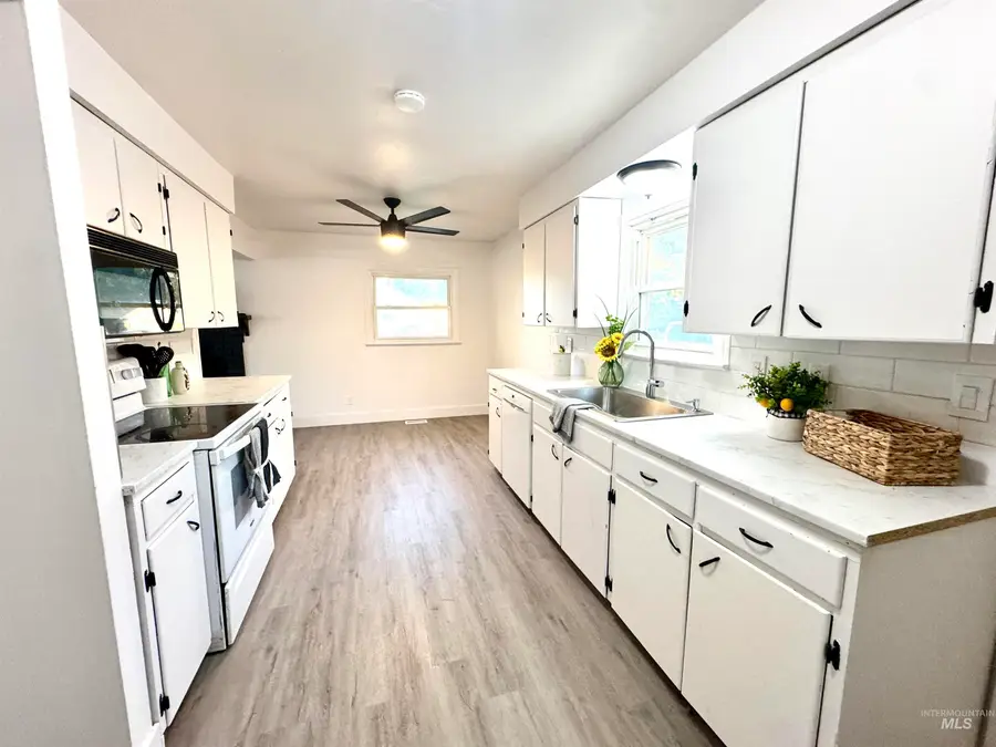 923 13th St South, Nampa, ID 83651 - Image #2