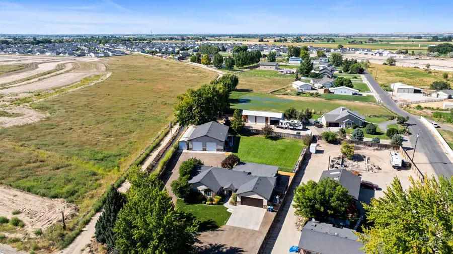 7236 Cherry Ln, Nampa, ID 83687 - Image #3