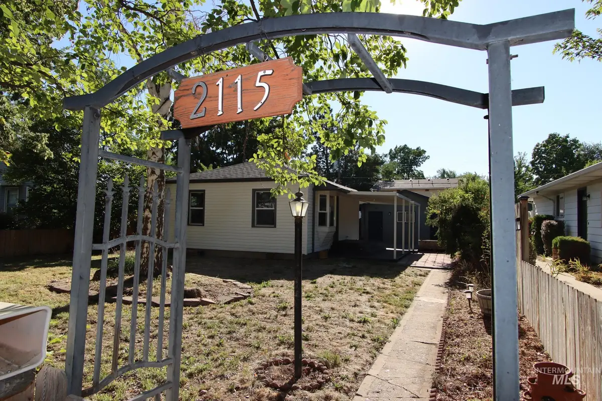 2115 S Owyhee St, Boise, ID 83705 - #1