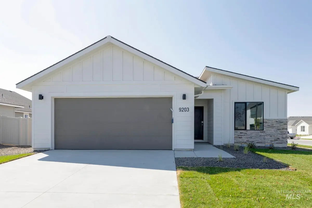 9203 W White Jasmine Ct, Nampa, ID 83687 - Image #1