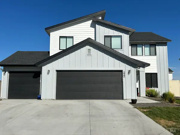 222 Black Onyx Ave, Caldwell, ID 83605