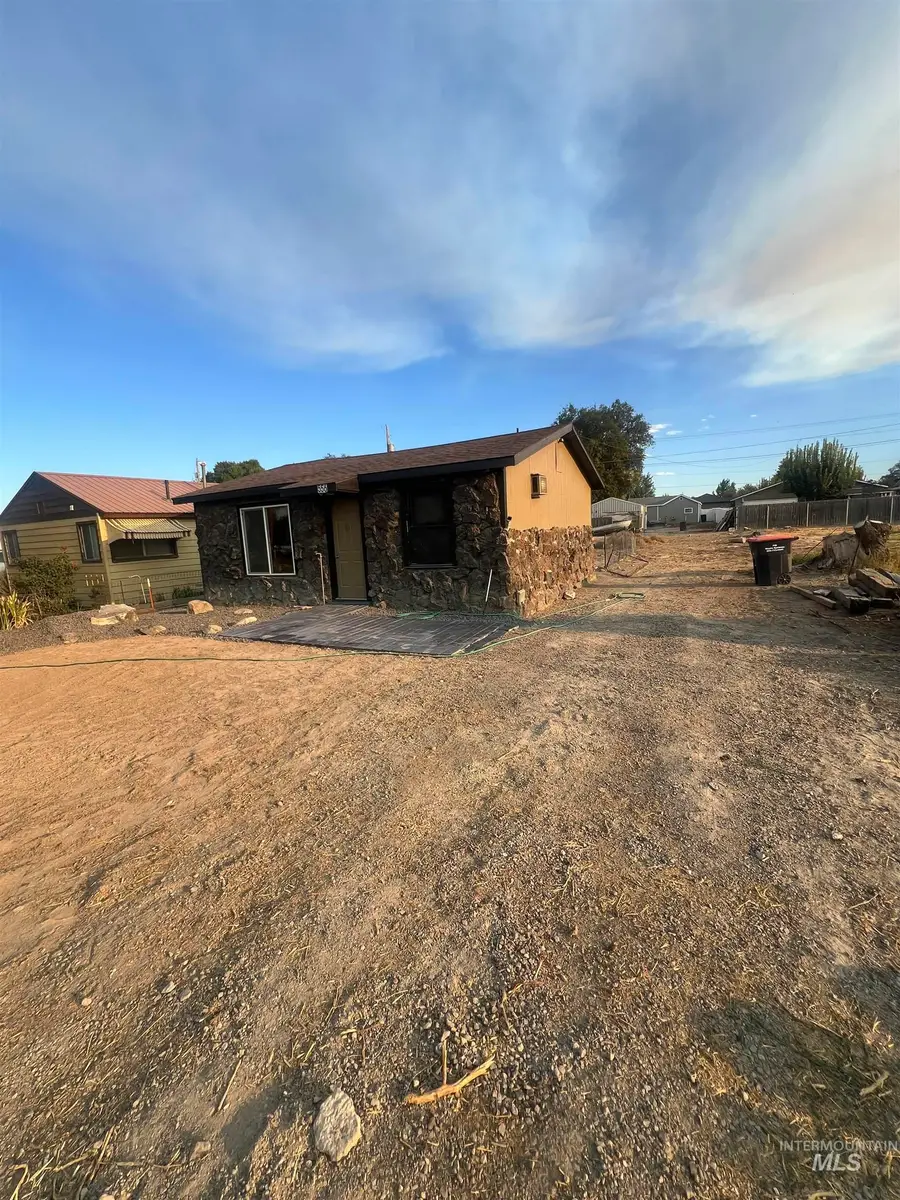 556 Gardner Ave, Twin Falls, ID 83301 - Image #2